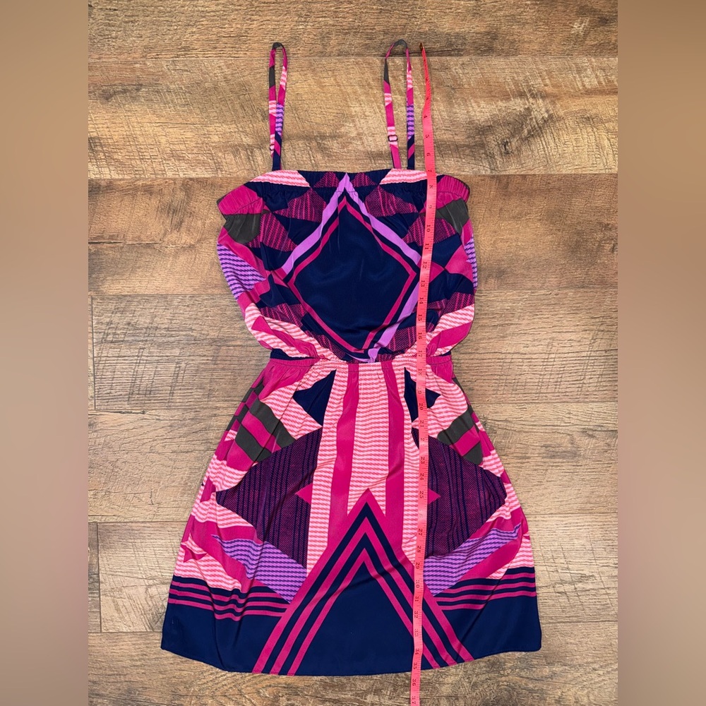 Express Geometric Print Elastic Waist Dress with Removable Straps - Picture 14 of 15